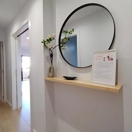 Cozy-central Apartment4